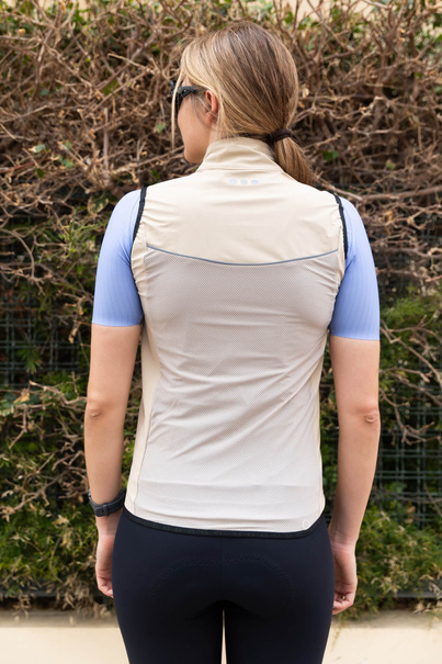 Classic Vest (biscuit)
